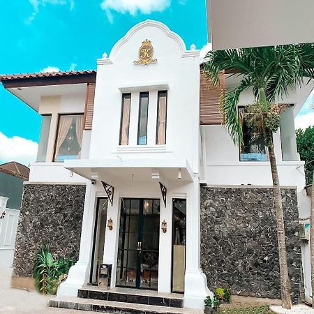 Hotel Kartiko Palagan Eksklusif Yogyakarta Kejayan Exterior foto